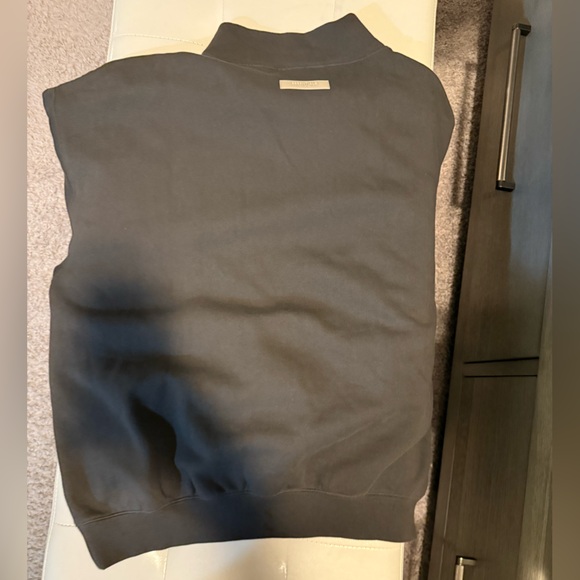 Fear of God Essentials Pullover Mockneck 'Strech Limo' Size XL - Picture 5 of 8